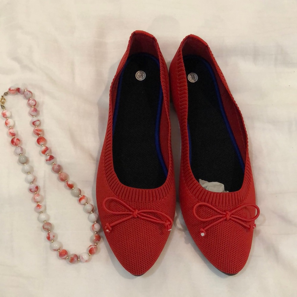 Bundle of Red balerina flat shoes with necklace